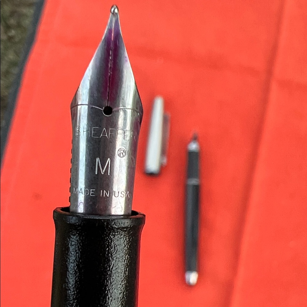 Set Fountain Pens: 1 Pilot plumix, 1 Yafa and 1 Sheaffer - Picture 2 of 9